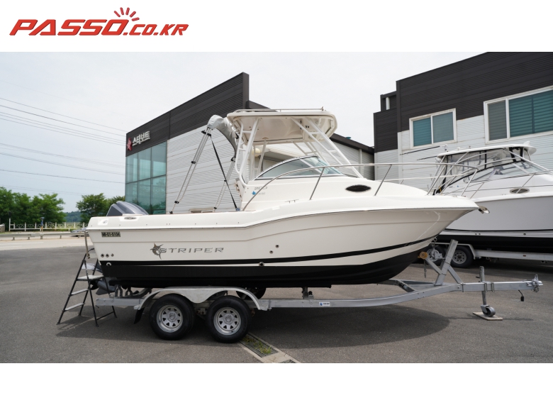 2015 Striper 200 WA - 리디자인된 넓은 공간, 강력한 성능의 워크어라운드 피싱 보트 [스타보트] | 씨스월 · 스트리퍼 200 WA · 2015년 · 경기