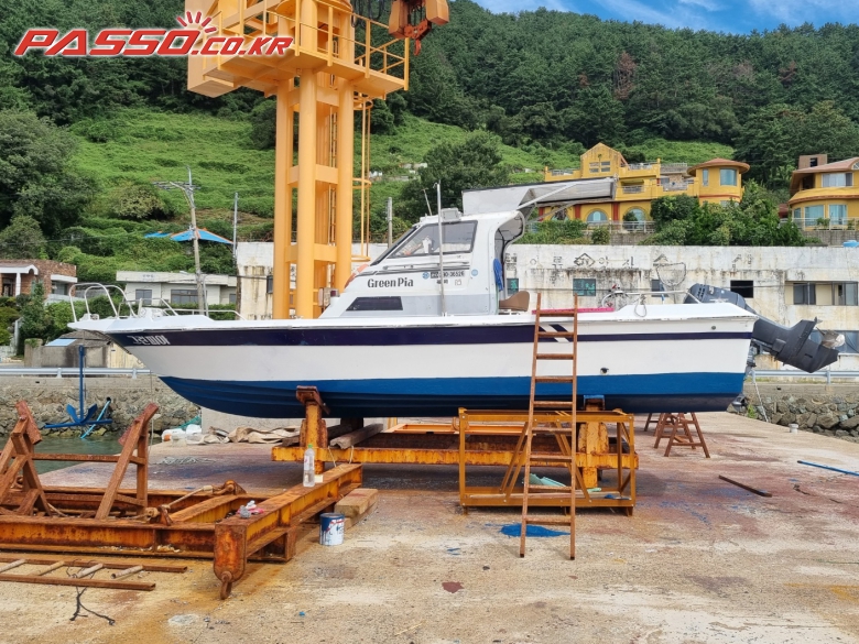 UF26  낚시보트 2.1톤 야마하 200 hp | 수입기타 · 낚시보트 · 2009년 · 경남